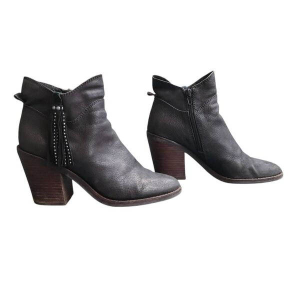 Boots Lucky Brand Black Leather Country Western Bohemian Biker Ankle Booties - Picture 3 of 13